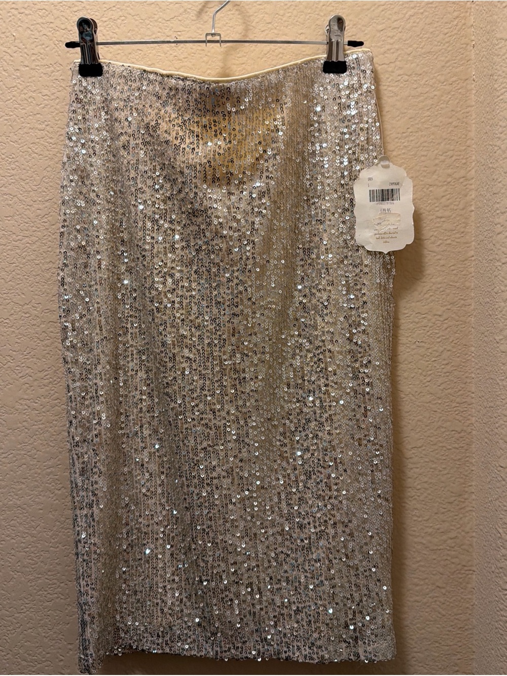 Sequin Pencil Skirt in Silver